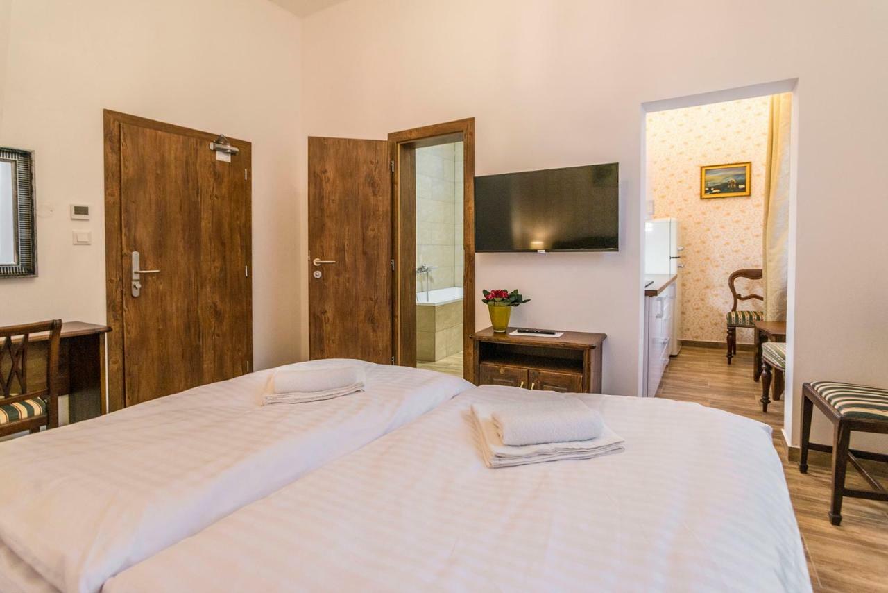 Retro Apartments Bosak Contactless Check-In Presov Bagian luar foto