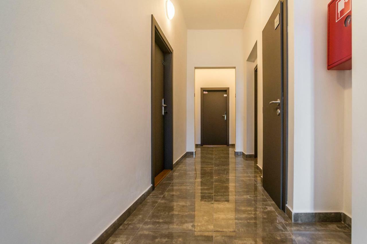 Retro Apartments Bosak Contactless Check-In Presov Bagian luar foto