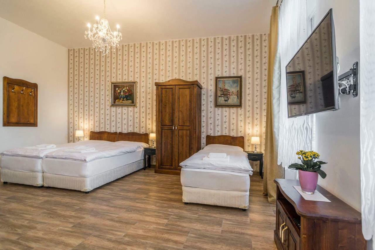Retro Apartments Bosak Contactless Check-In Presov Bagian luar foto